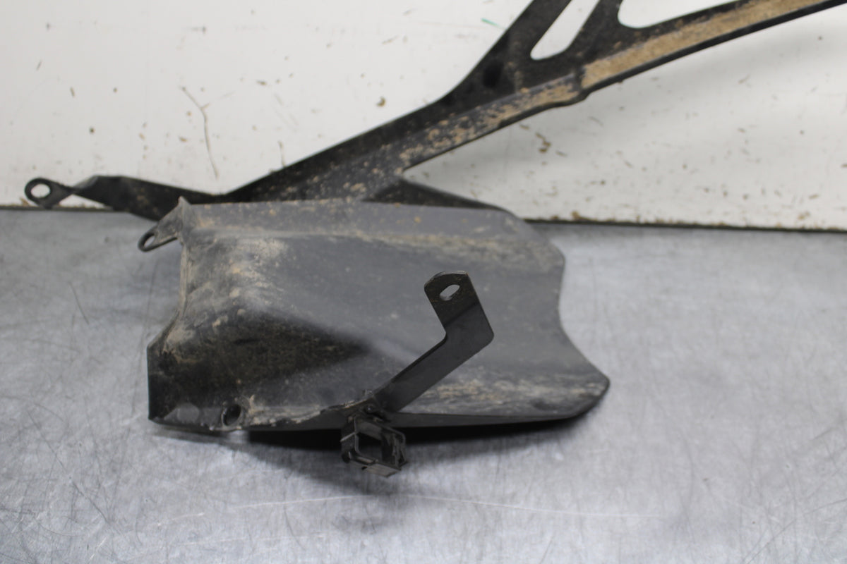 22-24 YAMAHA XSR900 REAR BACK DRIVE CHAIN GUARD COVER SHIELD BB710