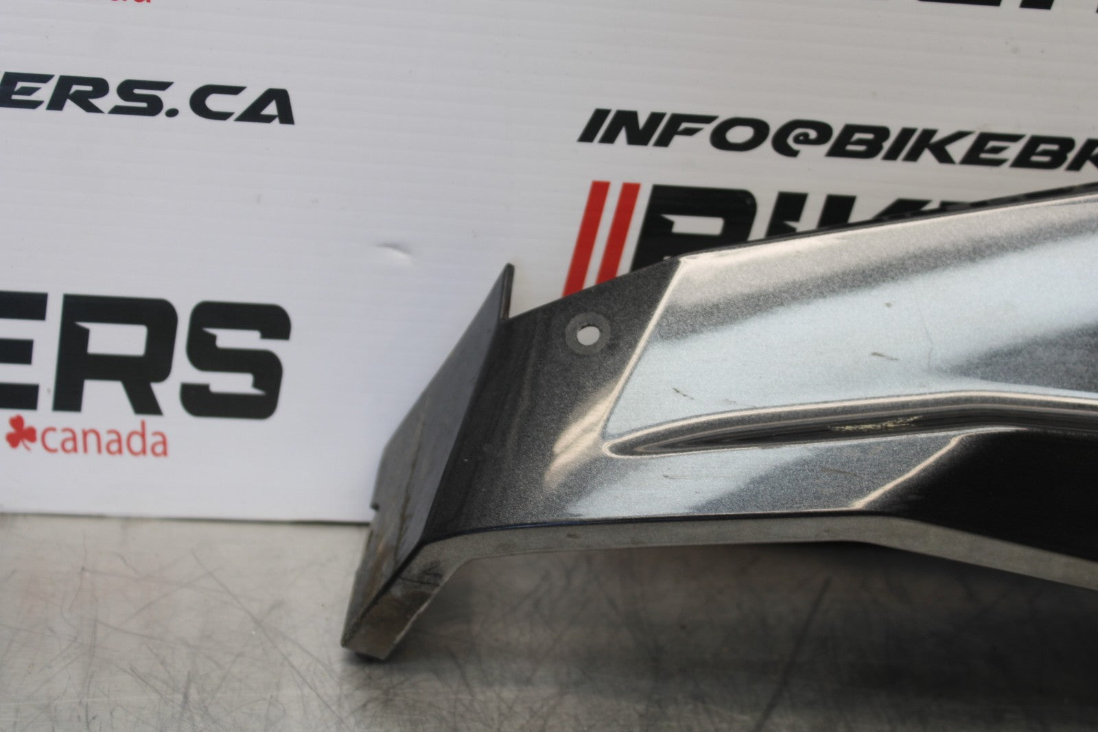 18-23 KAWASAKI NINJA 400 EX400 ABS LEFT LOWER BOTTOM BELLY SIDE FAIRING BB192