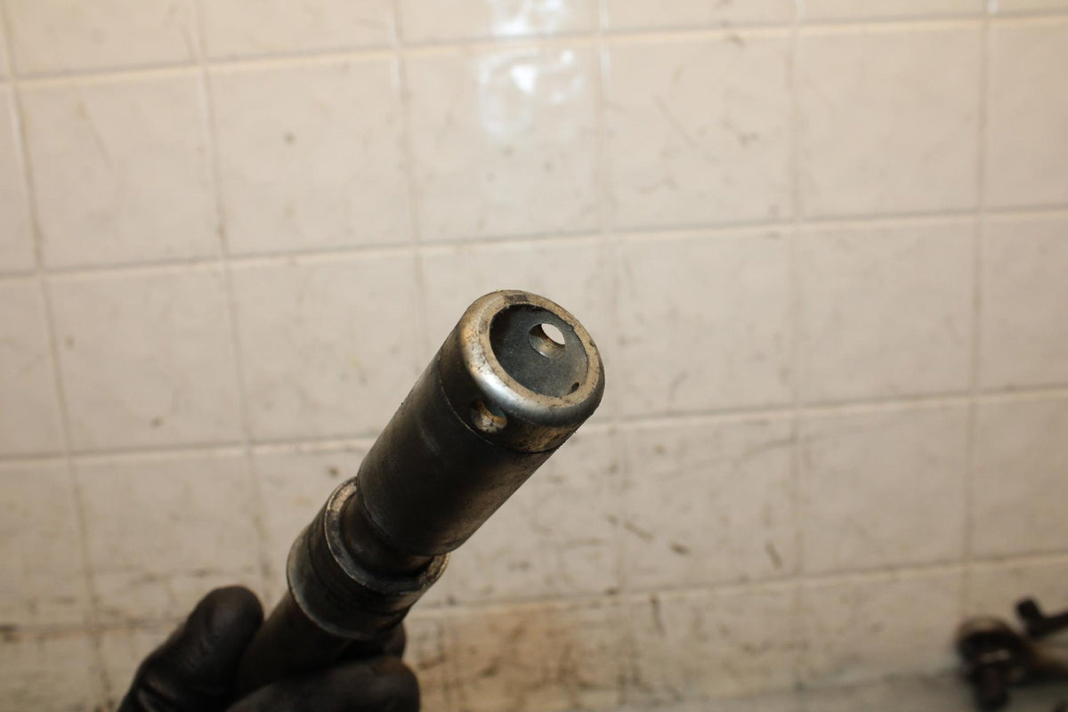2007 Honda Shadow Spirit 1100 VT1100C FRONT WHEEL RIM AXLE PIVOT BOLT BB561