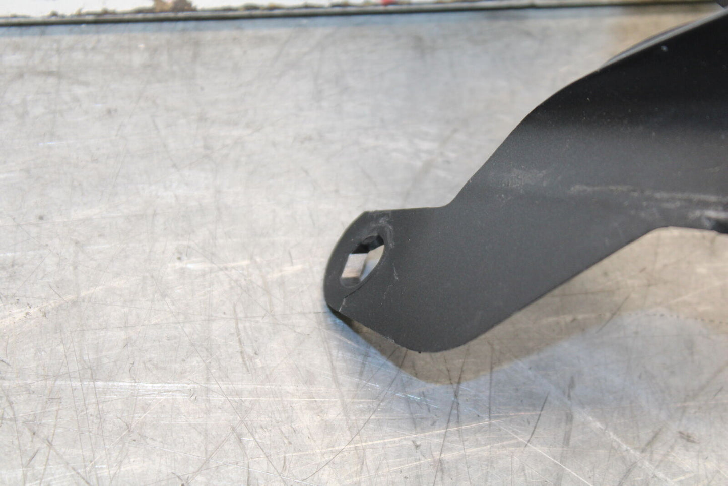 08-10 SUZUKI GSXR 600  FRONT CENTER COWL FAIRING BB630