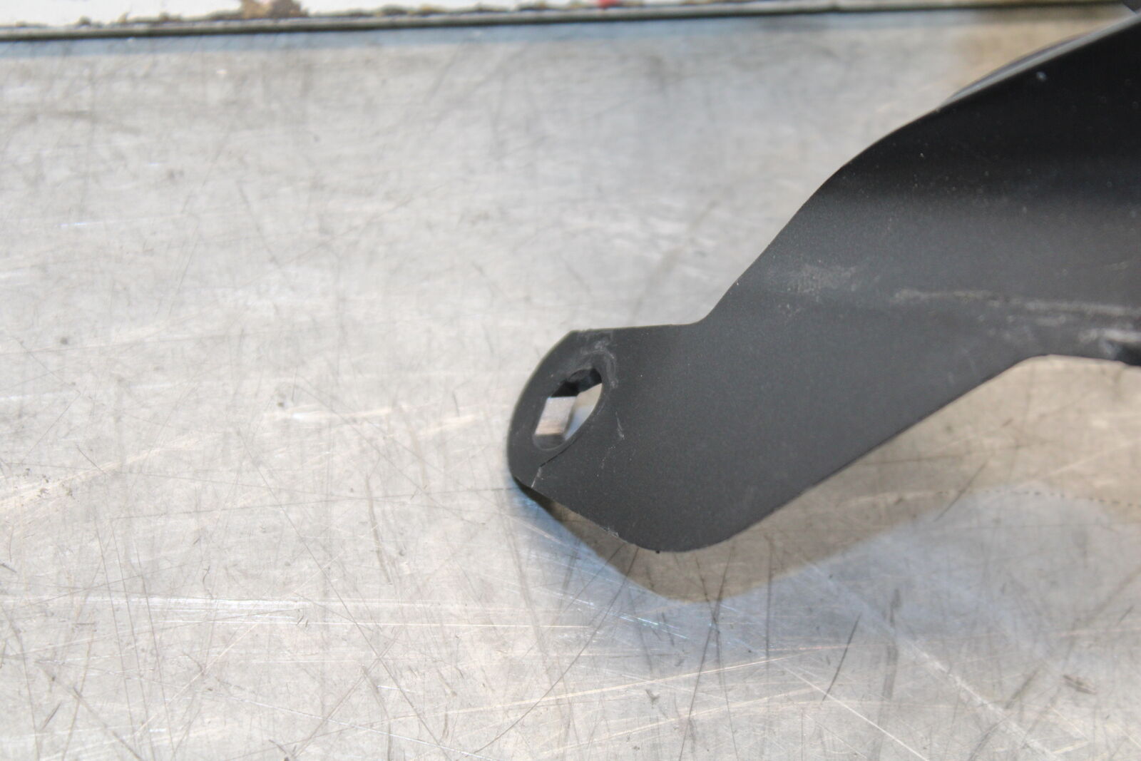 08-10 SUZUKI GSXR 600  FRONT CENTER COWL FAIRING BB630