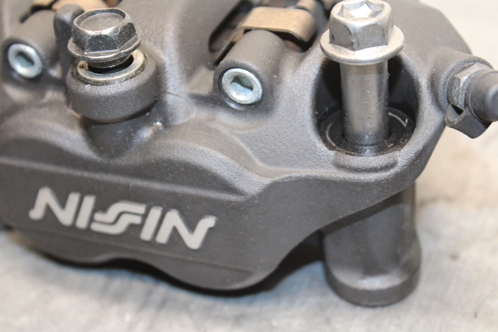 13-18 KAWASAKI NINJA ZX6R RIGHT LEFT FRONT BRAKE CALIPER SET PAIR CALIPERS BB666