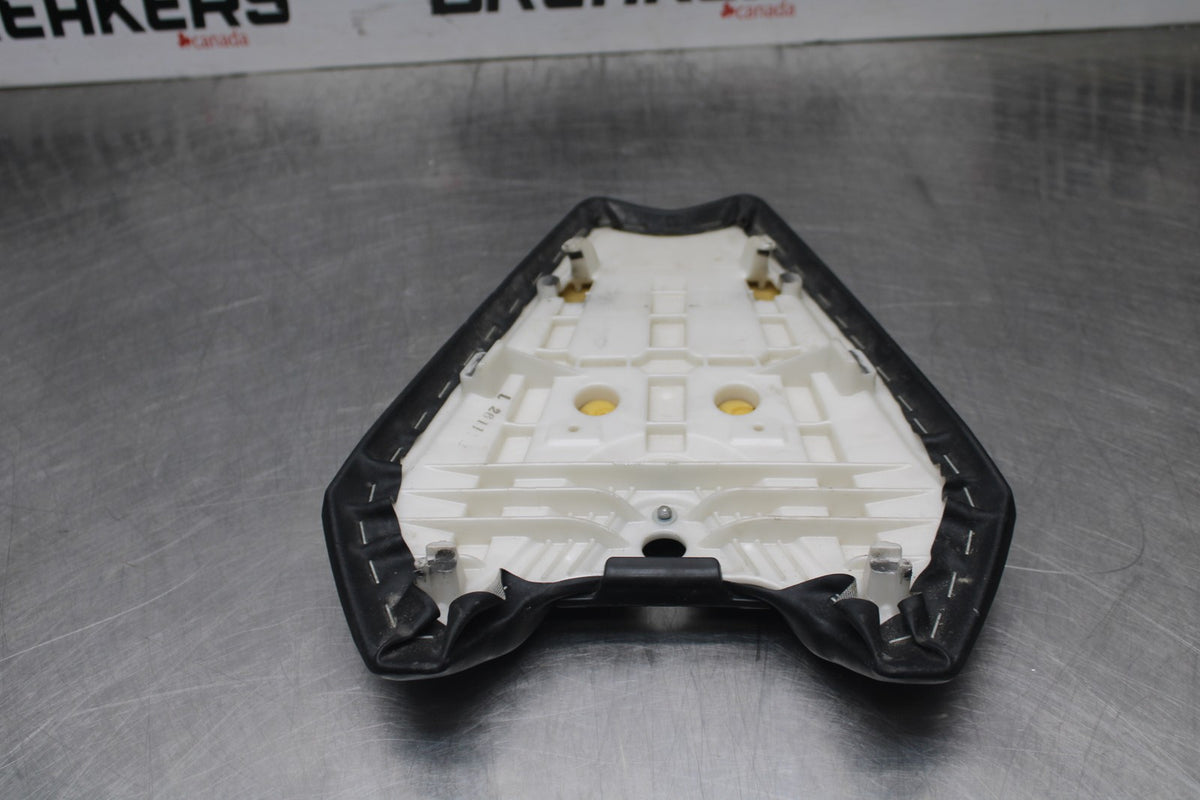 14-15 KAWASAKI Z1000 REAR BACK PASSENGER TANDEM SEAT PAD SADDLE PILLION BB743