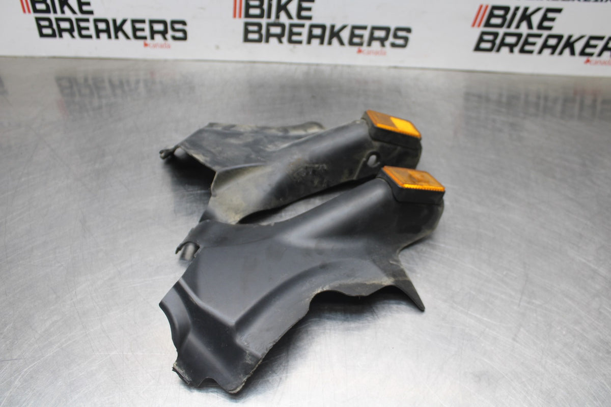 09 HONDA SHADOW 750 VT750 C2 FRAME COVER COWL SET PAIR BB809