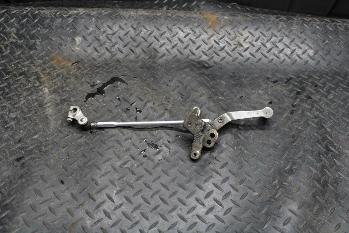 08-09 SUZUKI GSXR750 SHIFTER LINKAGE  PEDAL 25525-01H00 25600-01H01  BB208