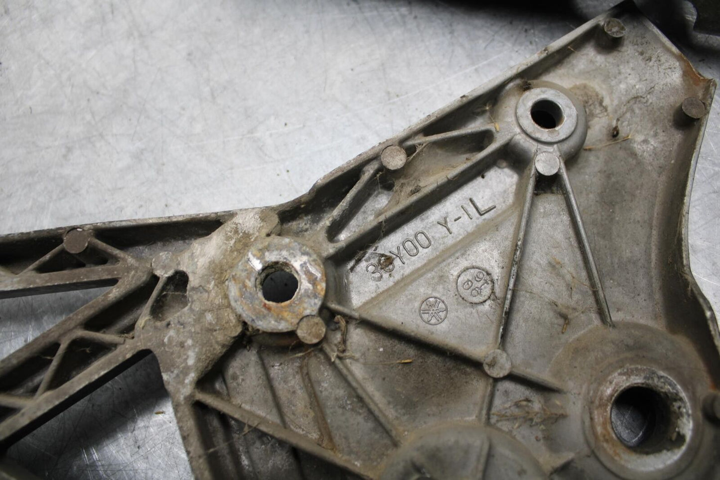 84-85 YAMAHA FJ1100 LEFT RIGHT REARSET REAR SET DRIVER PEG BRACKETS MOUNTS BB29