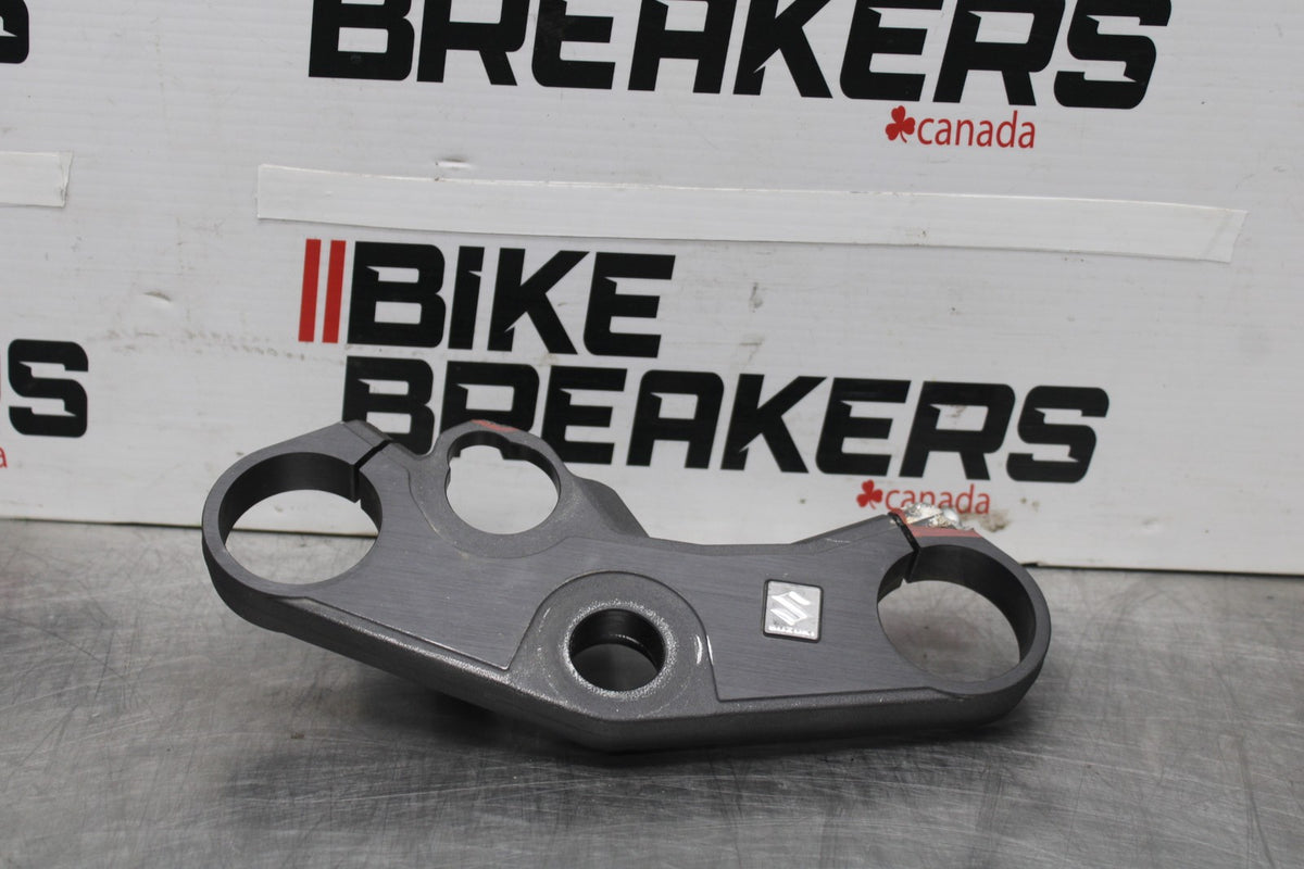 11-24 SUZUKI GSXR750 FORKS UPPER TRIPLE TREE CLAMP BB879