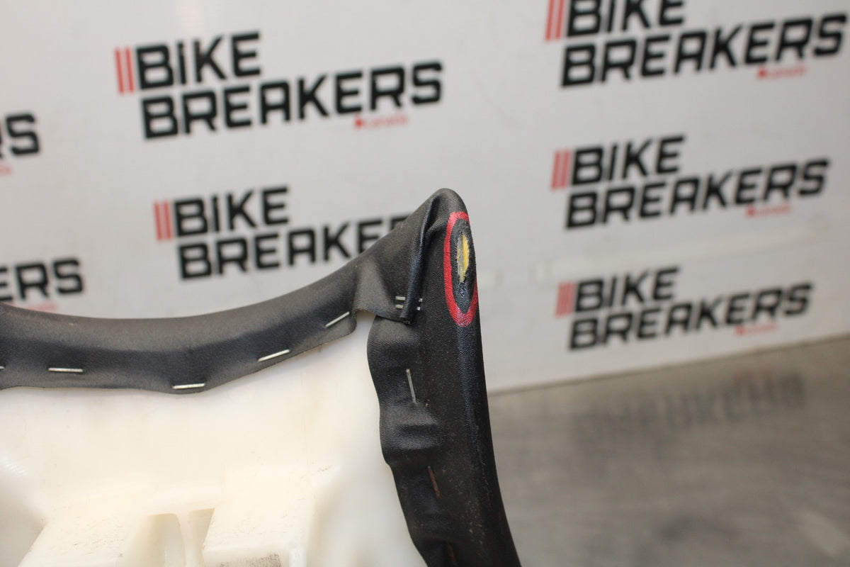 13-18 KAWASAKI NINJA ZX6R FRONT DRIVERS SEAT PAD SADDLE PILLION BB915