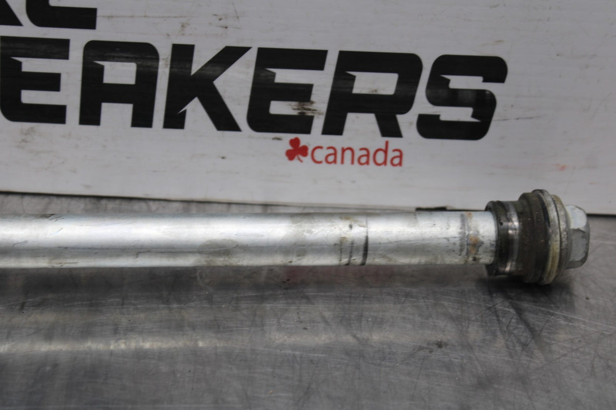 06 KAWASAKI NINJA 650 EX650 REAR AXLE BACK WHEEL RIM PIVOT BOLT AXEL BB823