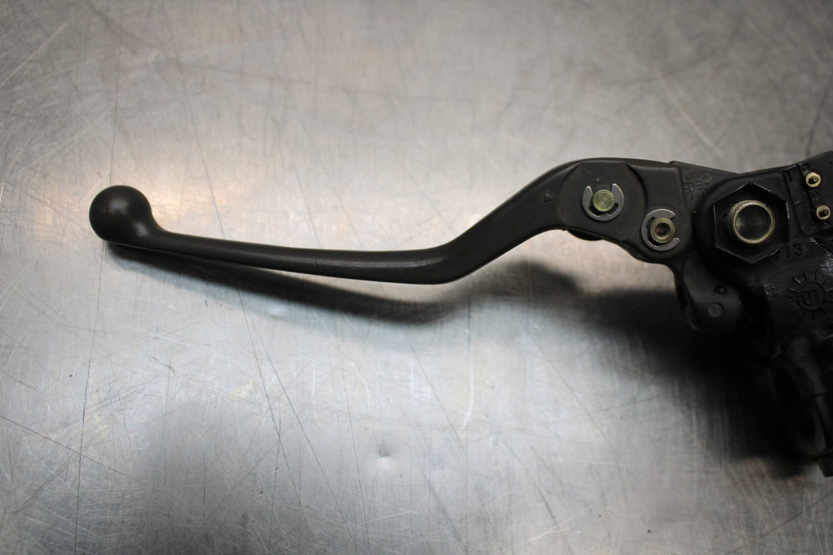 02 DUCATI MONSTER 620 FRONT BRAKE MASTER CYLINDER w/ LEVER BB851