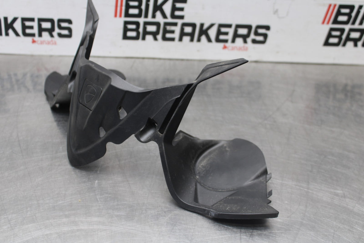 16 DUCATI 959 PANIGALE FRONT CENTER COWL FAIRING BB912