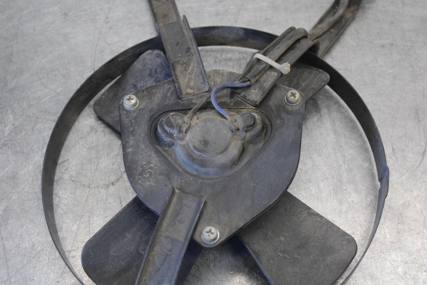 05-06 YAMAHA ROYAL STAR ENGINE RADIATOR COOLING FAN BB697