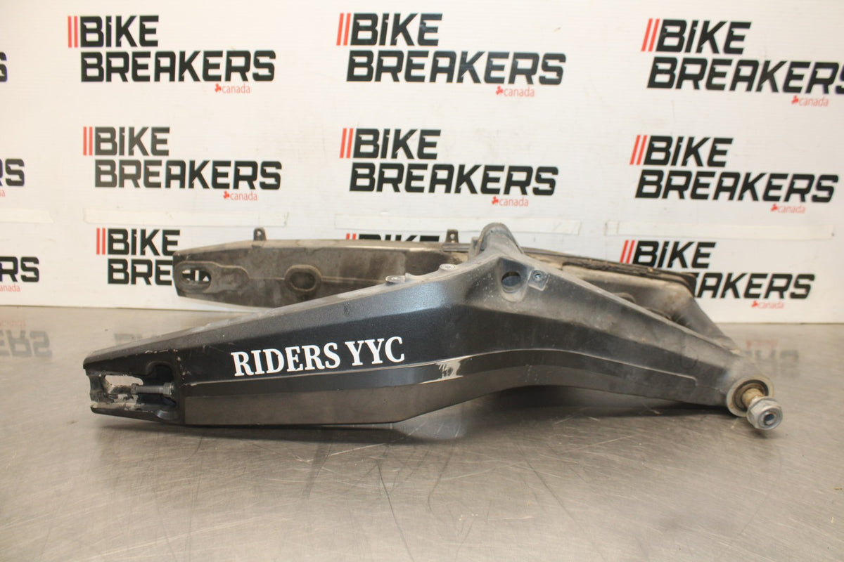 18 HONDA CBR650F REAR SWINGARM BACK SUSPENSION SWING ARM BB946