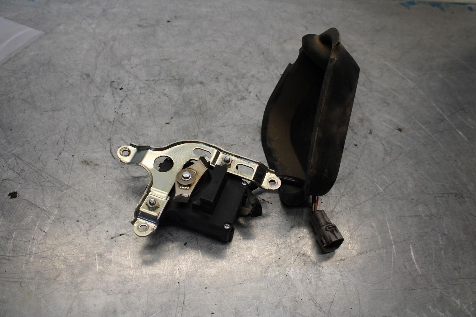 09-16 SUZUKI GSXR1000 EXHAUST VALVE SERVO MOTOR BB439