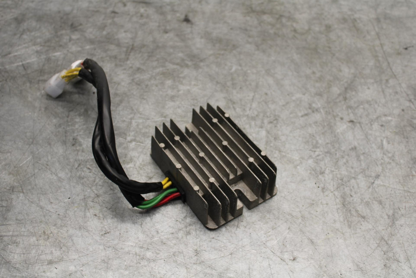 06-07 SUZUKI GSXR750 RECTIFIER VOLTAGE REGULATOR 32800-21H00  BB543