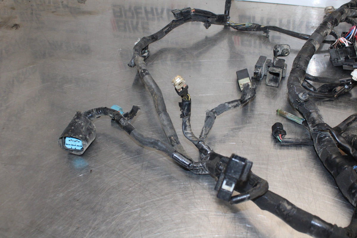 23-26 KAWASAKI NINJA ZX4RR MAIN ENGINE WIRING HARNESS MOTOR WIRE LOOM BB872