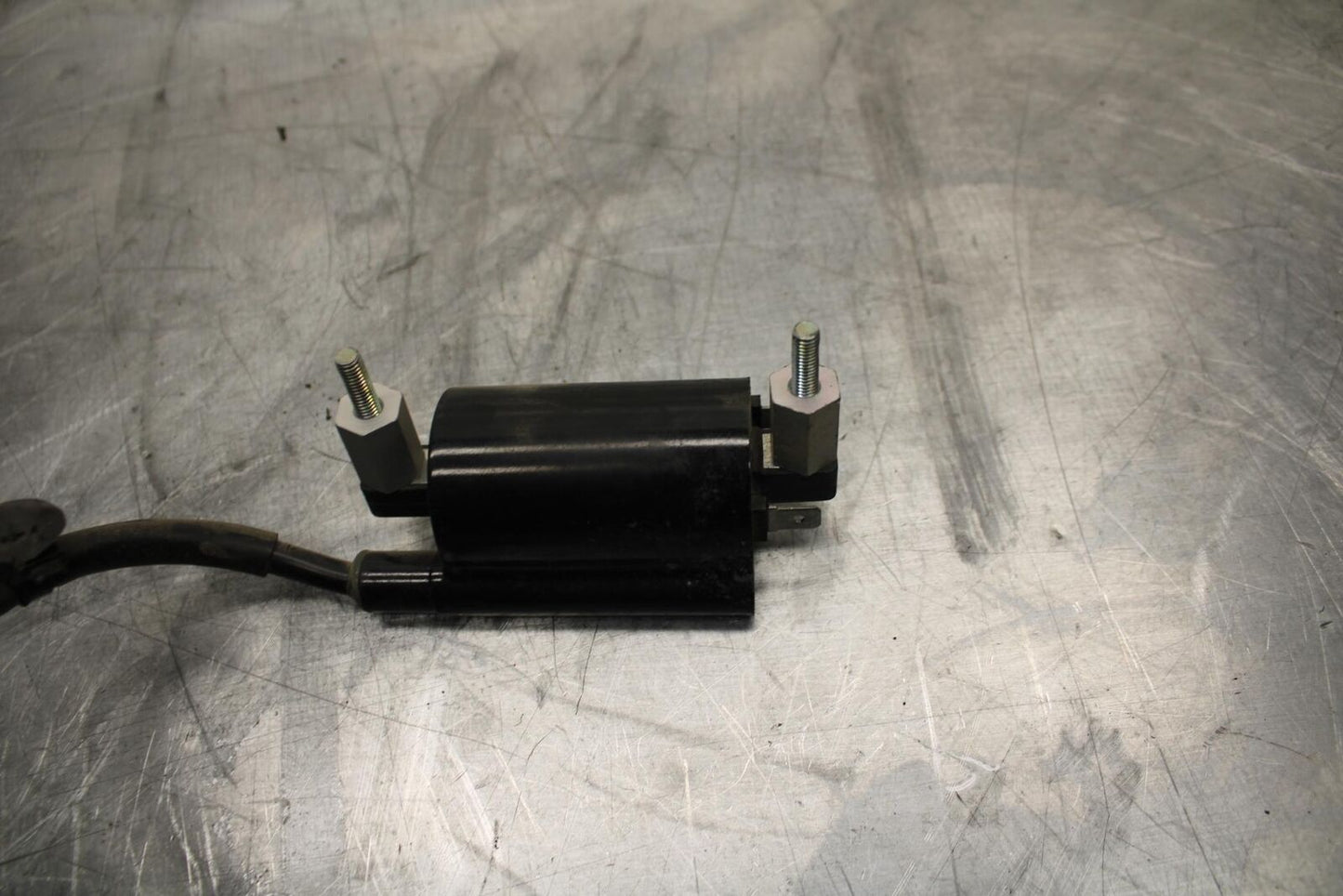 17-23 SUZUKI GSXR 250 GSX250RL8 IGNITION COIL SPARK PLUG CAP RIGHT BB490