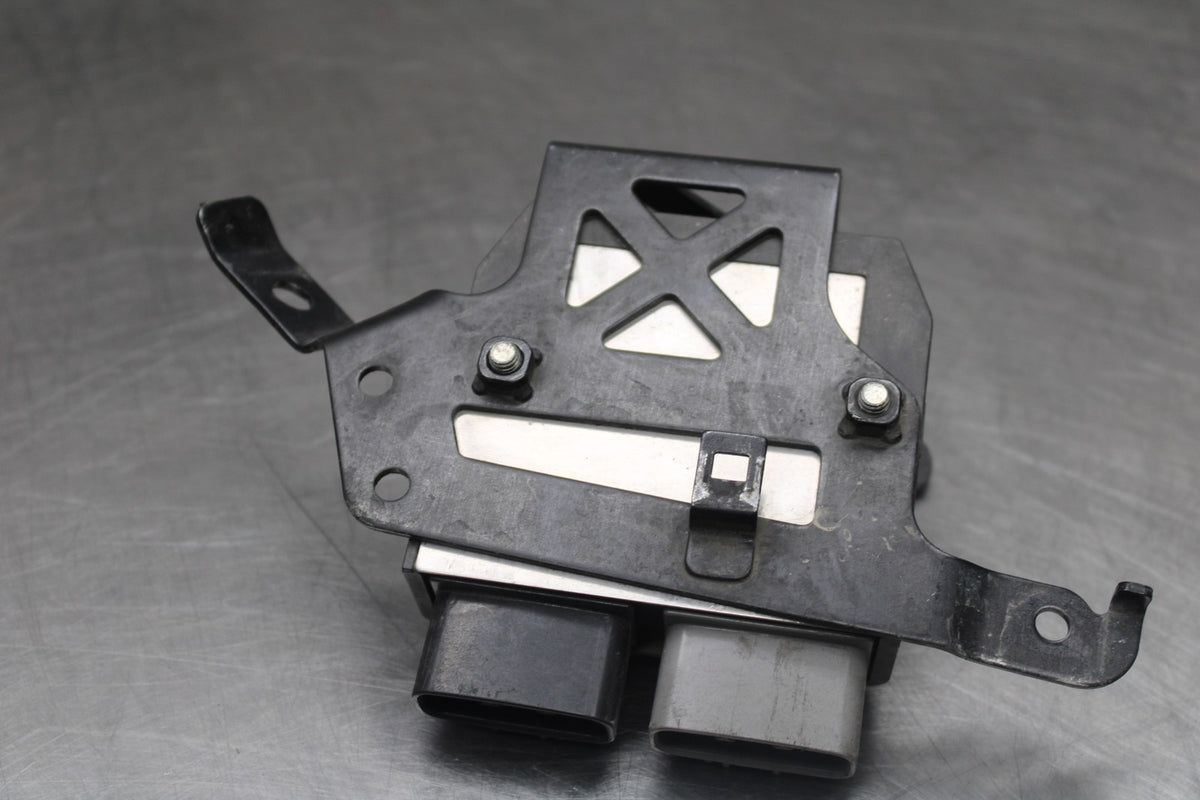 18 HONDA CBR650F RECTIFIER VOLTAGE REGULATOR BB946