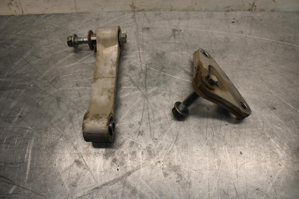 15-21 SUZUKI GSXR600 REAR DOGBONE SHOCK LINKAGE LINK BB463