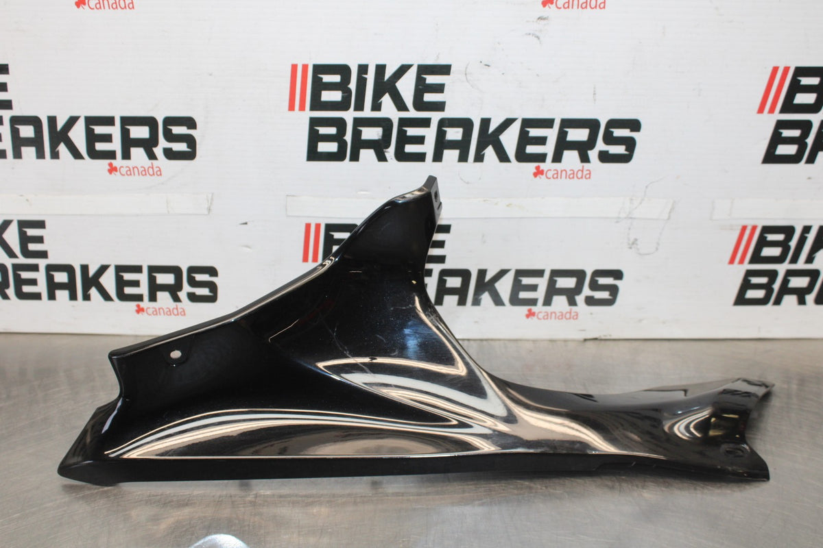 22-25 YAMAHA YZF R7 RIGHT FRONT UPPER MID SIDE FAIRING COWL PLASTIC BB00