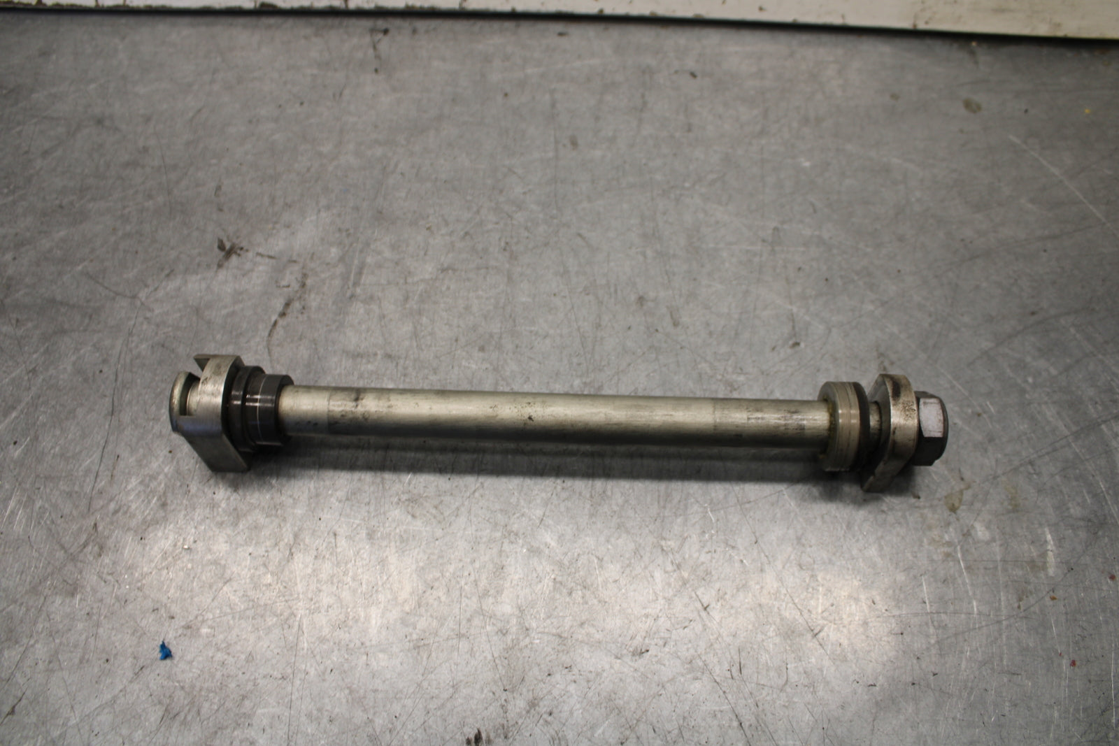 19-21 TRIUMPH SPEED TWIN 1200 REAR AXLE T2015060 BB653
