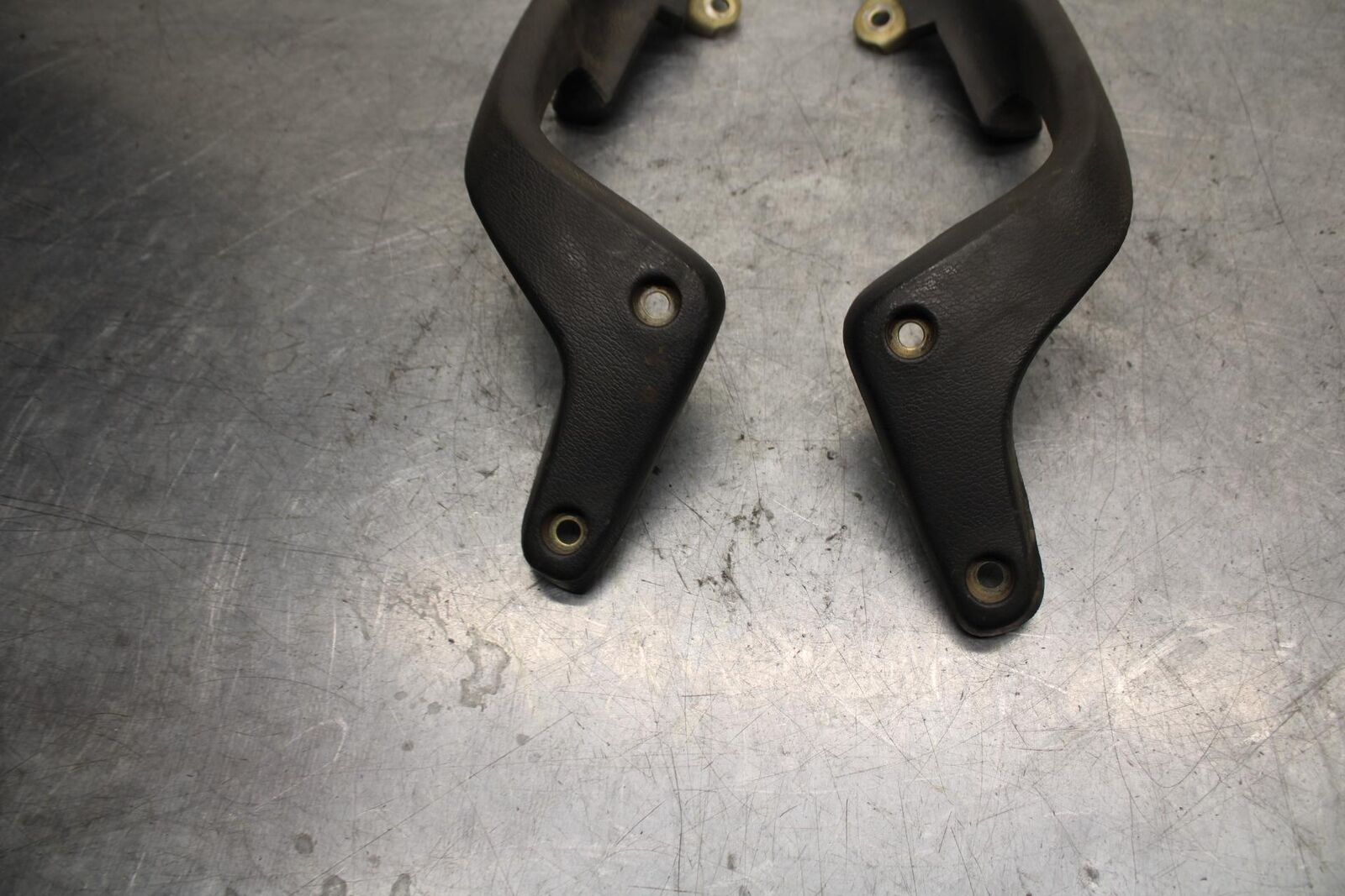 2001 Honda ST1100 PASSENGER REAR SEAT GRAB BAR HANDLE SET BB77