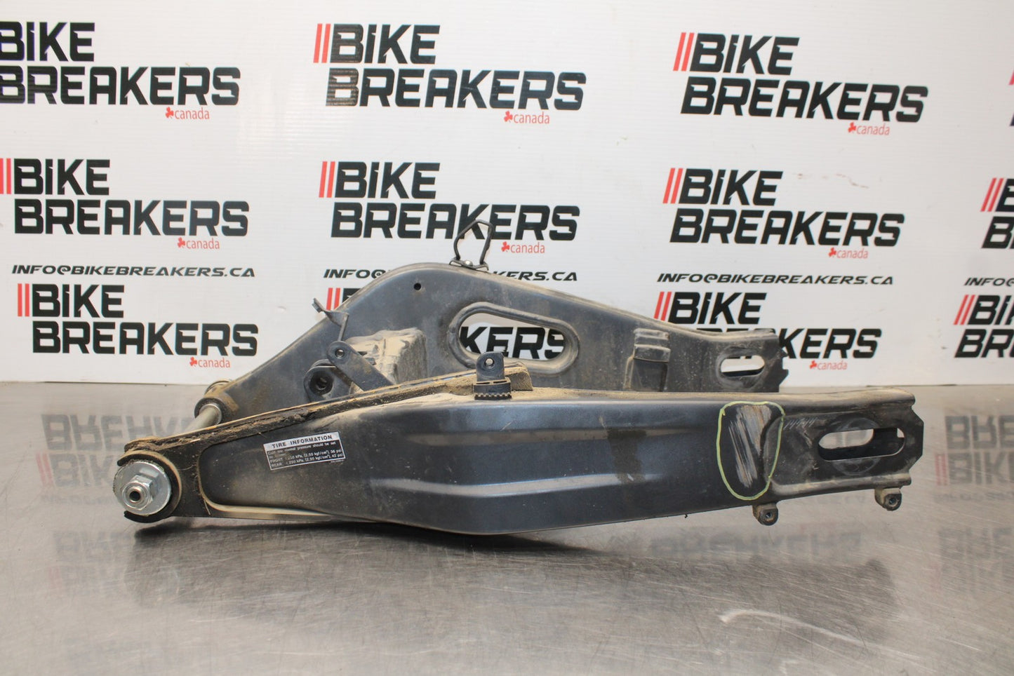 22-25 YAMAHA YZF R7 REAR SWINGARM BACK SUSPENSION SWING ARM BEB-22110-01-P0 BB76