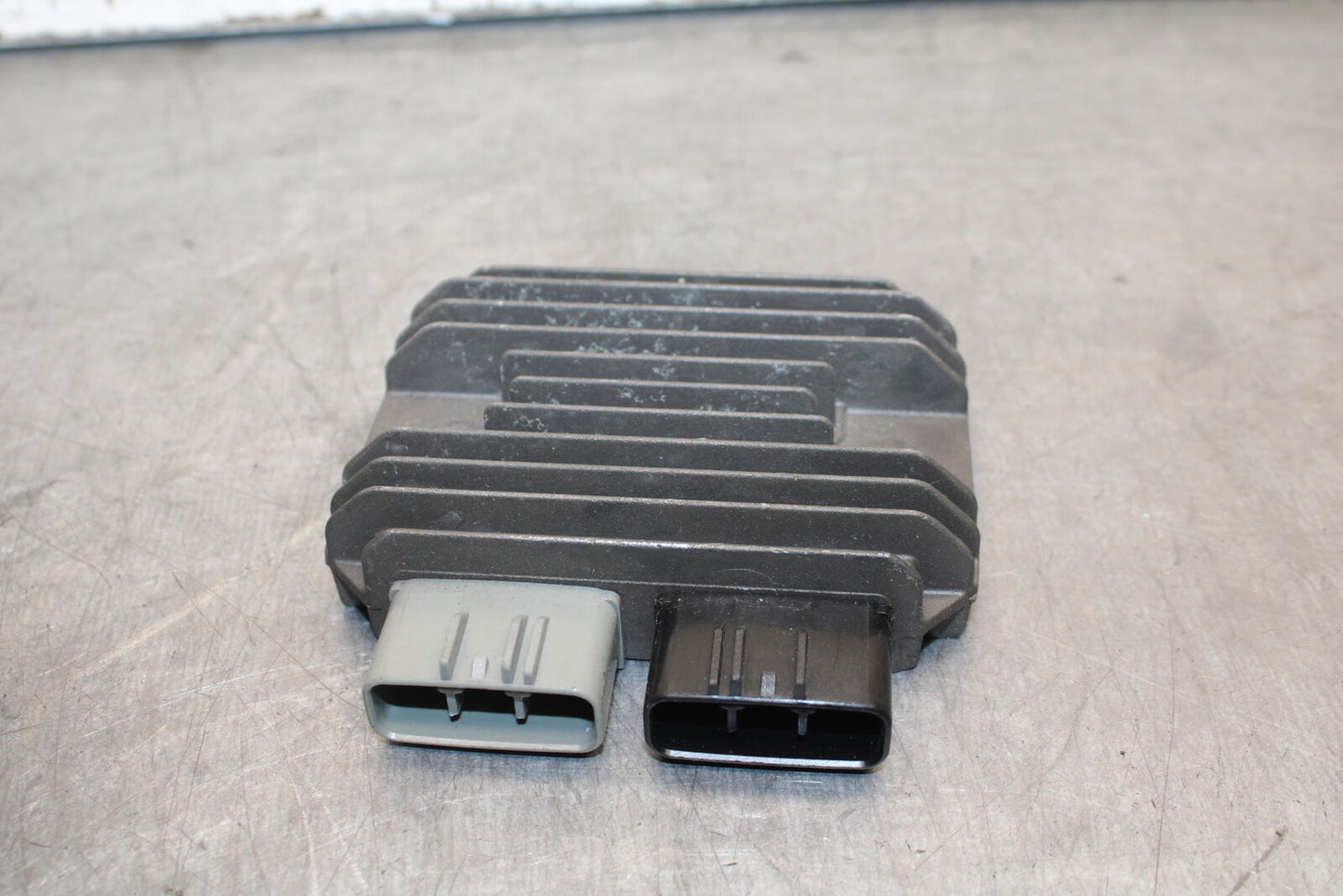 09-12 KAWASAKI NINJA ZX6R RECTIFIER VOLTAGE REGULATOR 21066-0028 BB698