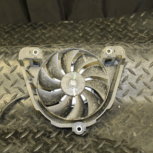 19 YAMAHA YZF R3 ENGINE RADIATOR COOLING FAN BB177