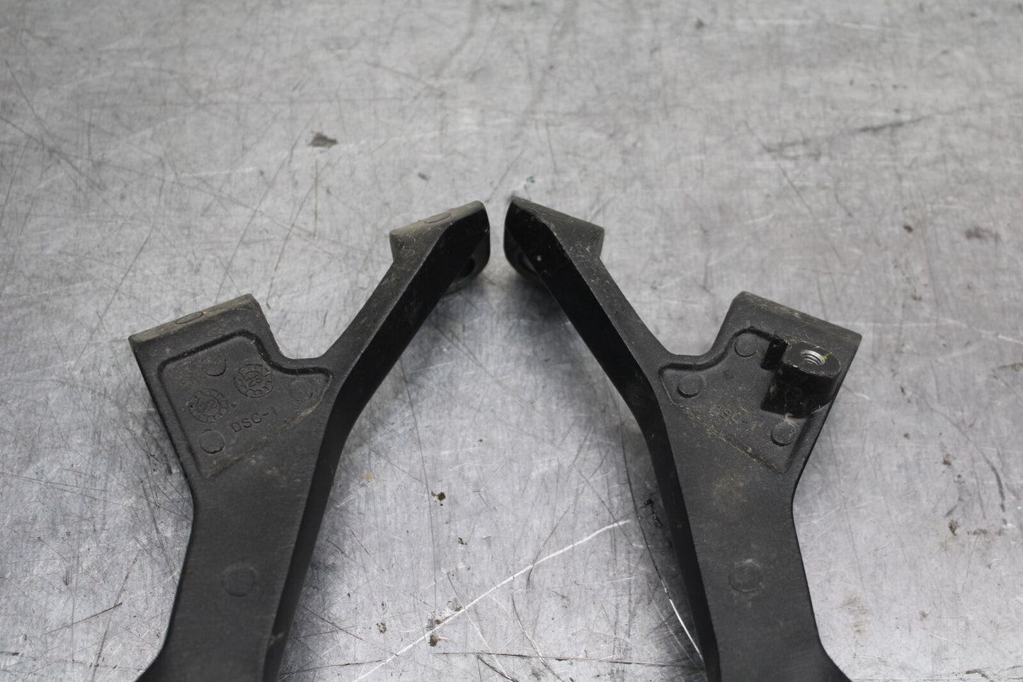 18-23 KAWASAKI NINJA 400 EX400 ABS REAR BACK PASSENGER PEG SET PAIR BB747