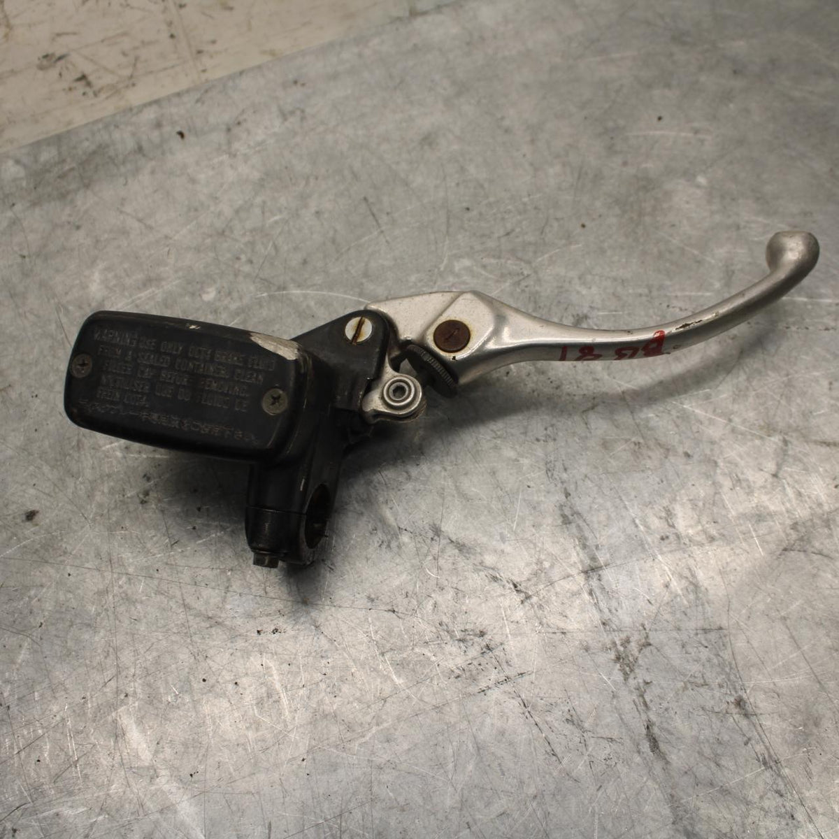 1992 Honda CBR600F2 FRONT BRAKE MASTER CYLINDER w/ LEVER BB40