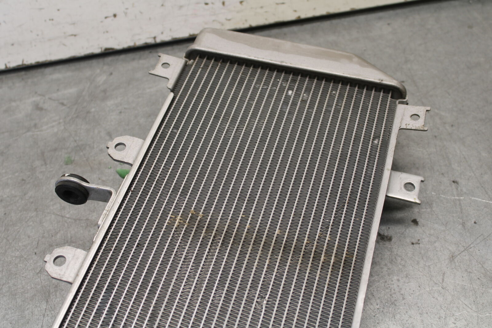 18-23 KAWASAKI NINJA 400 ENGINE RADIATOR MOTOR COOLER COOLING RADIATER BB660