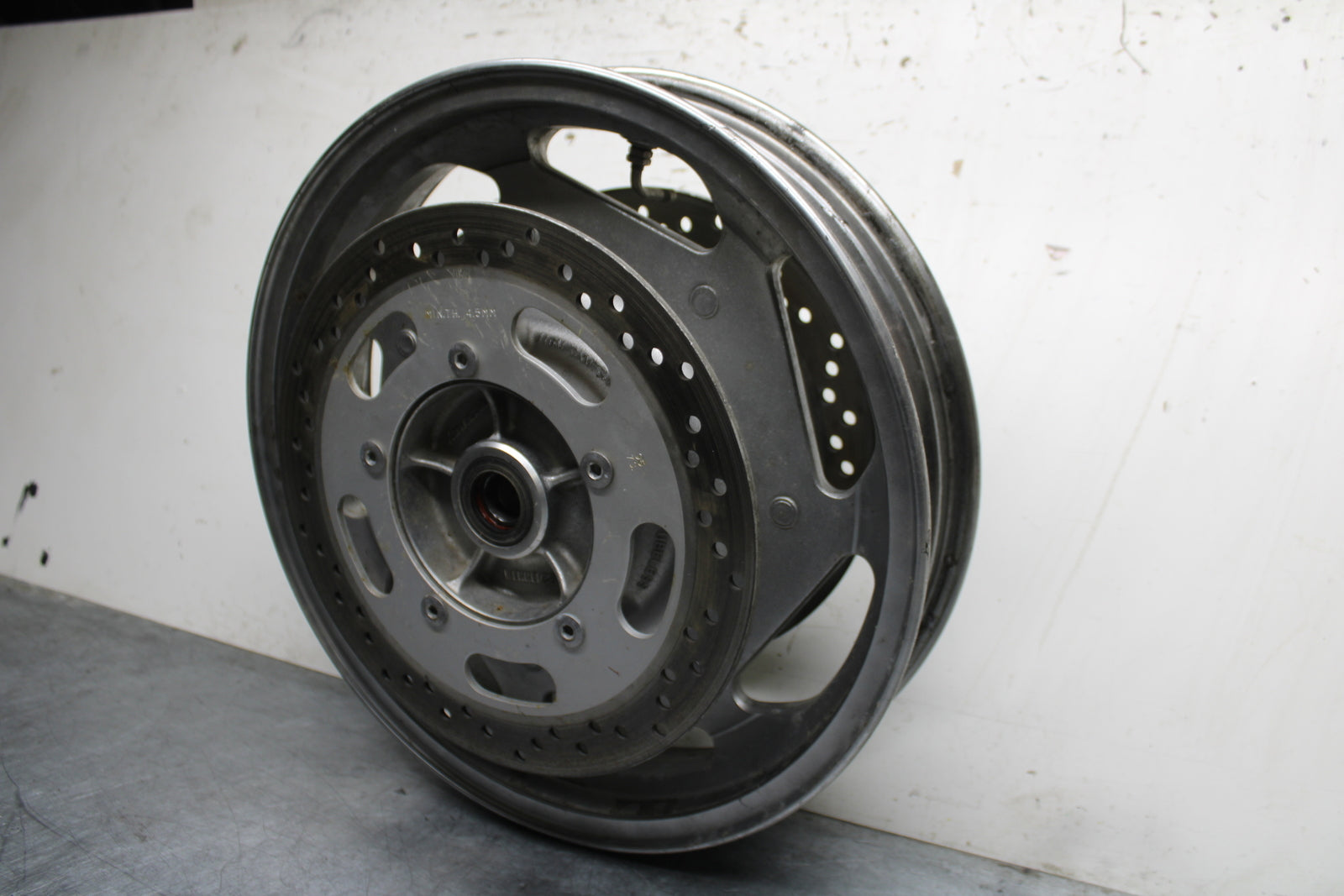 03-08 KAWASAKI VULCAN 1600 FRONT WHEEL FRONT RIM BB754