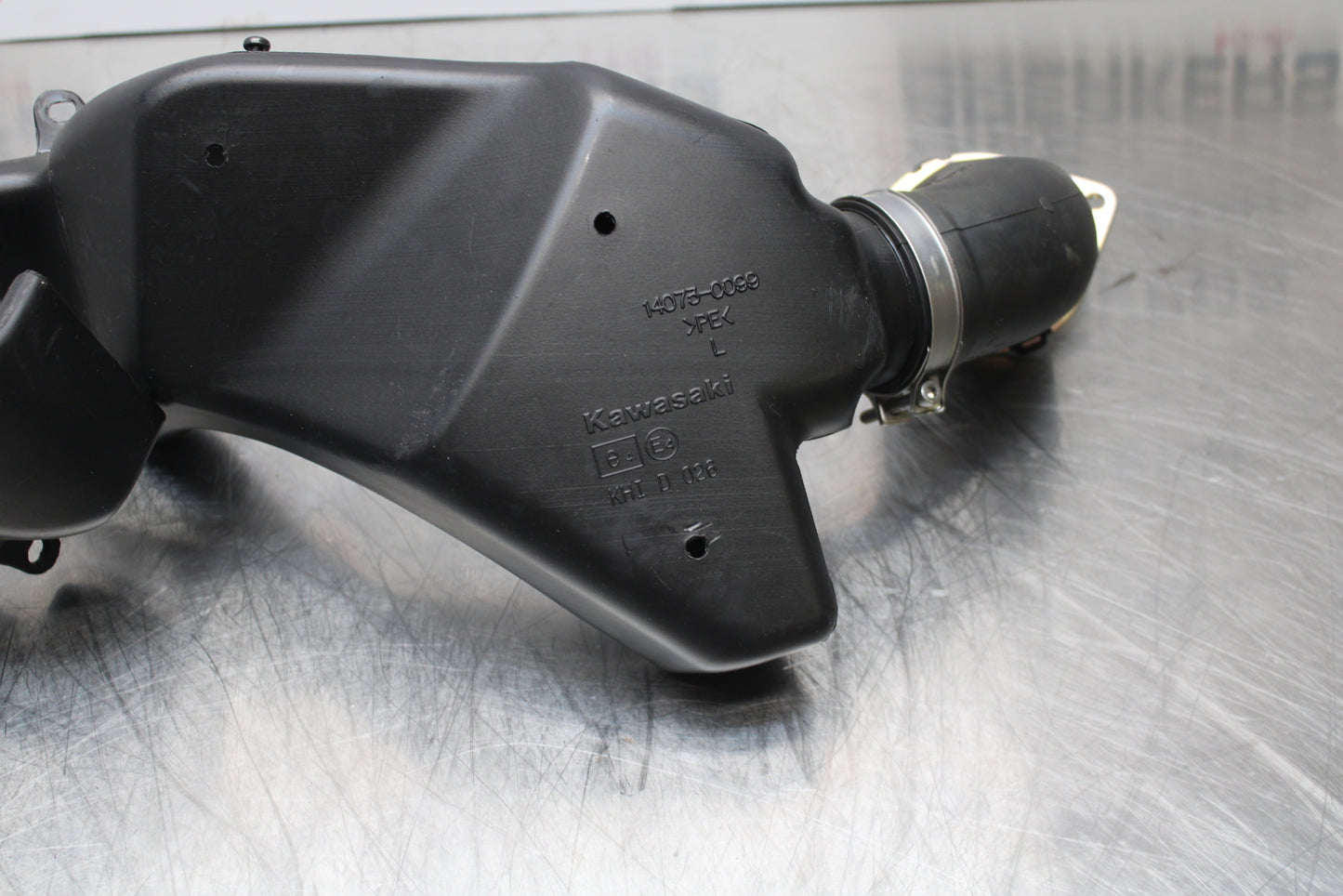 23-24 KAWASAKI NINJA ZX14R NEW!! RIGHT LEFT AIR INTAKE DUCTS BB153