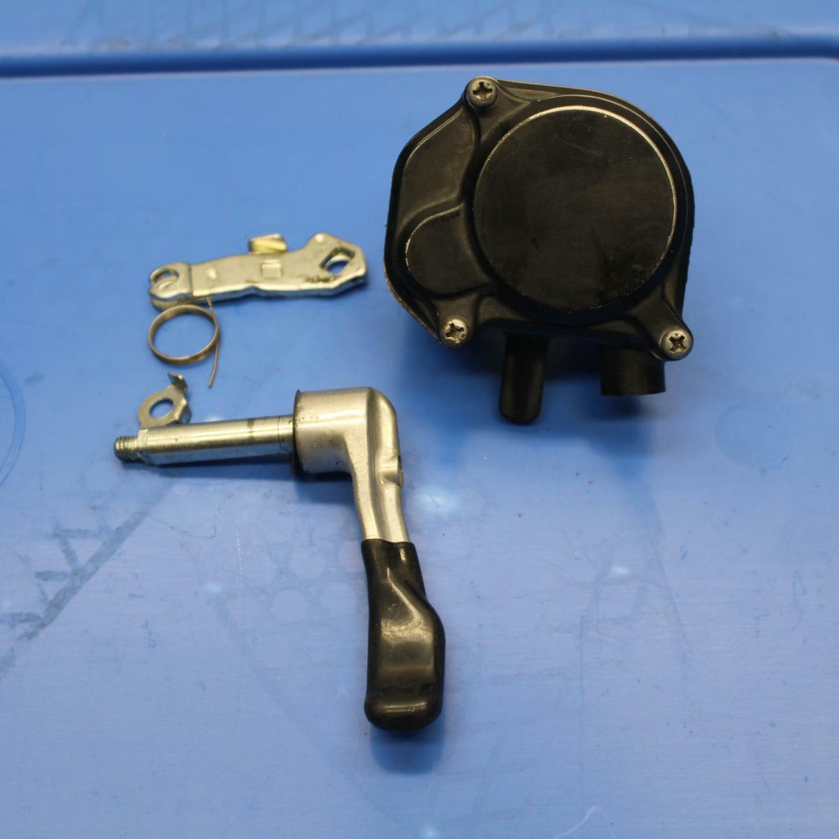 11-12 HONDA FOREMAN 500 THROTTLE LEVER BB410