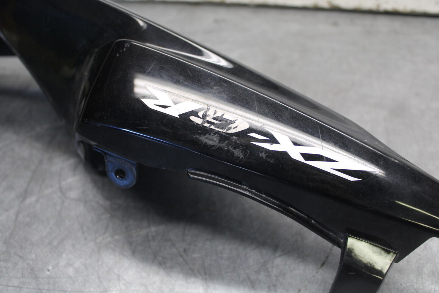 09-12 KAWASAKI NINJA ZX6R RIGHT REAR BACK TAIL FAIRING COWL SHROUD BB698