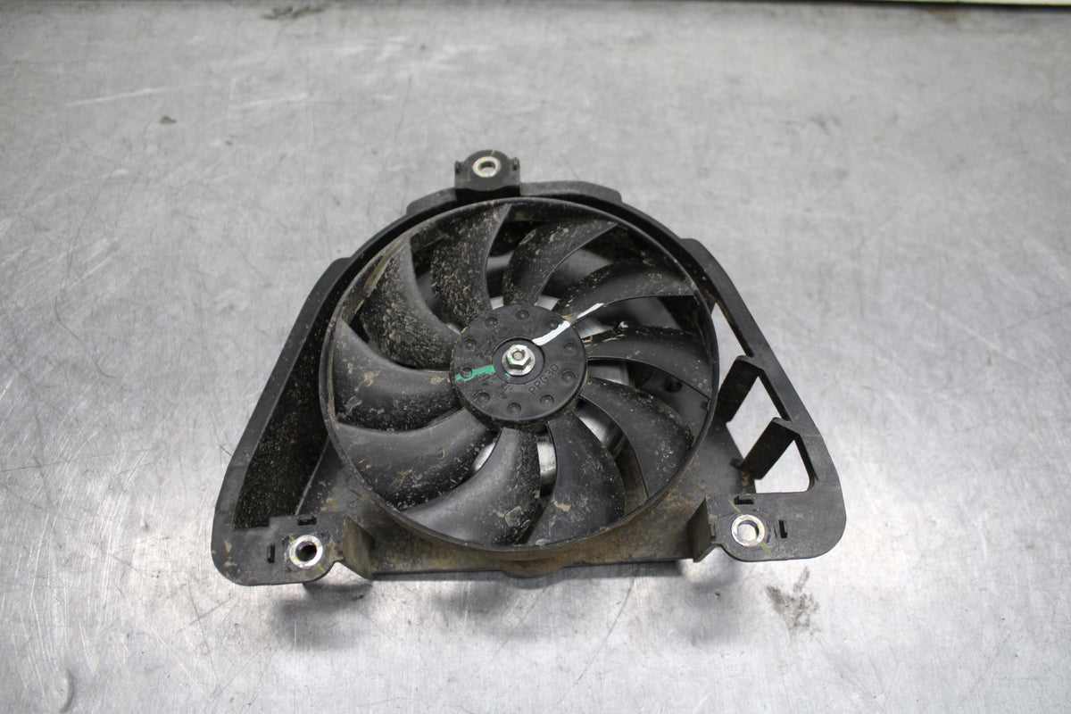 19-21 YAMAHA YZF R3 ENGINE RADIATOR COOLING FAN BB121