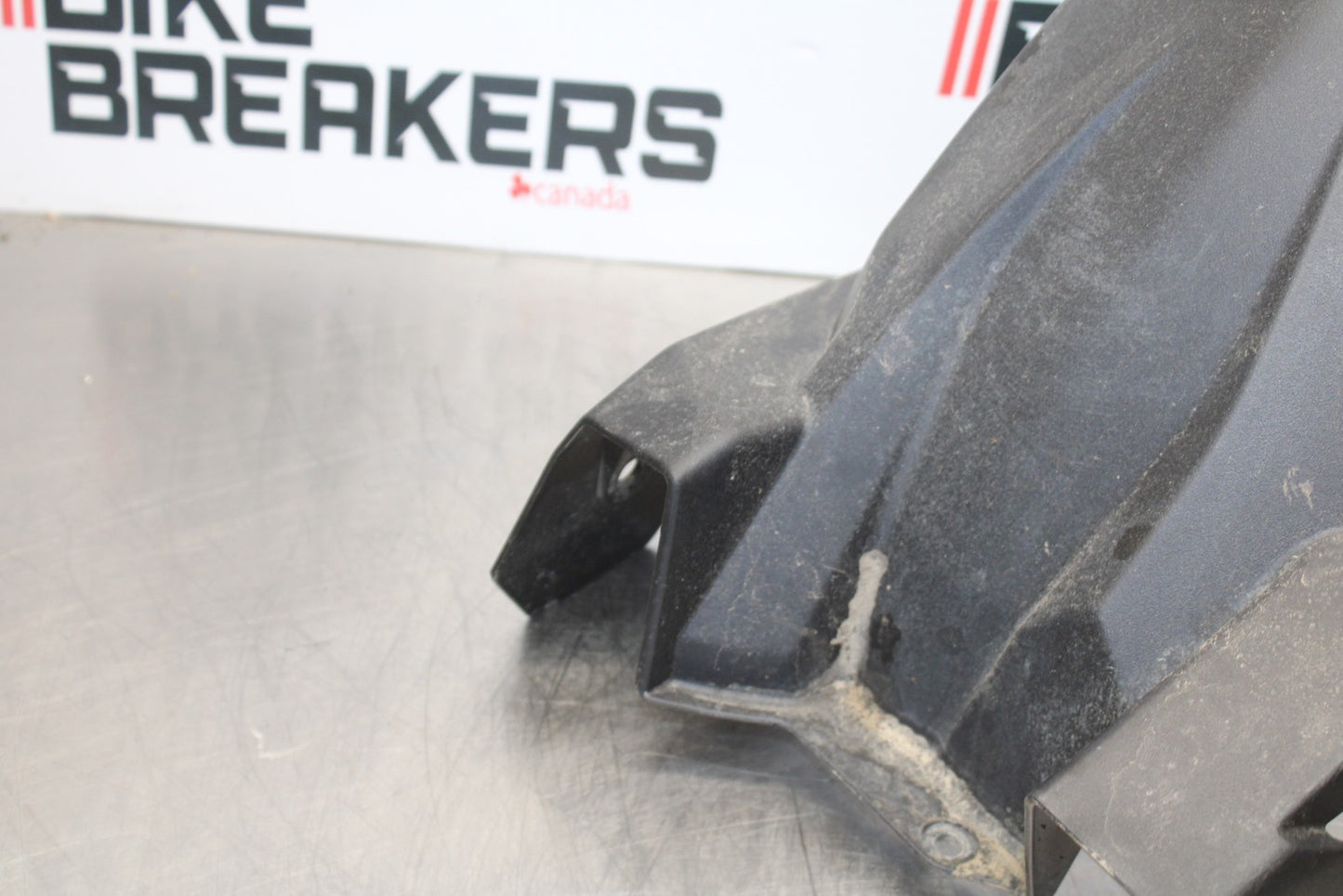 18-23 KAWASAKI NINJA 400 EX400 REAR BACK DRIVE CHAIN GUARD COVER SHIELD BB192