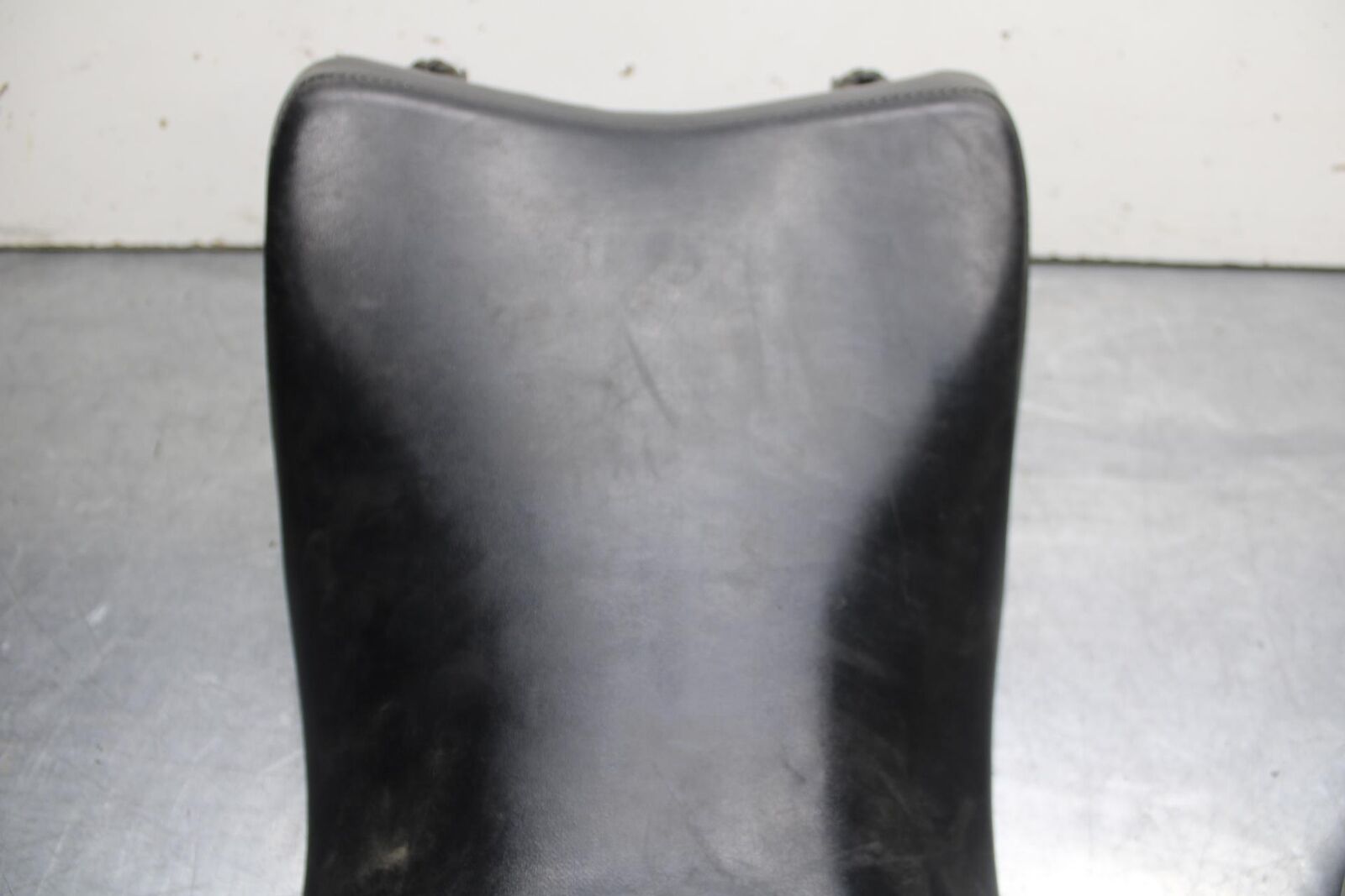 11-19 HONDA CBR125R FRONT DRIVERS SEAT PAD SADDLE BB102