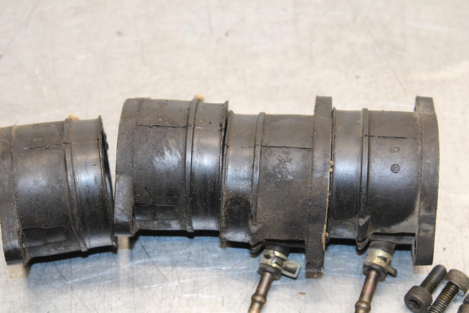 00-01 KAWASAKI ZZR600 AIRBOX INTAKE VELOCITY STACKS BB568