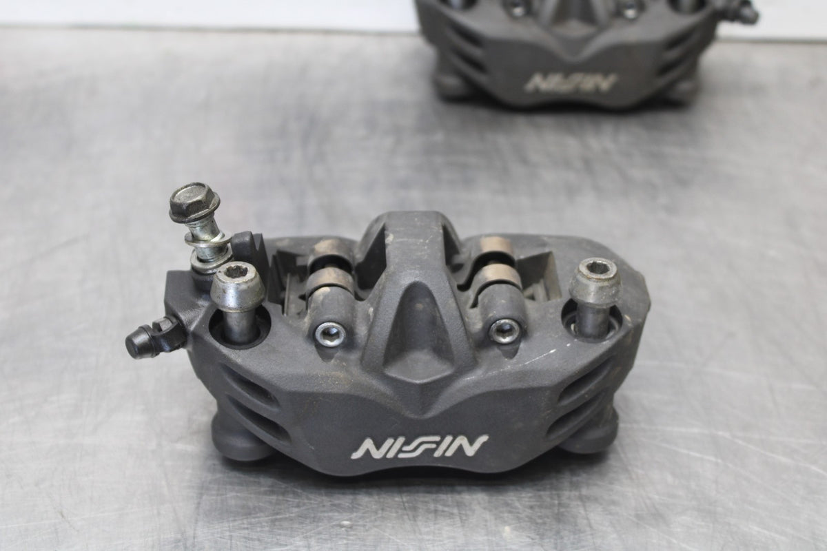 09 KAWASAKI CONCOURS 14 ZG1400B RIGHT LEFT FRONT BRAKE CALIPER SET PAIR BB875