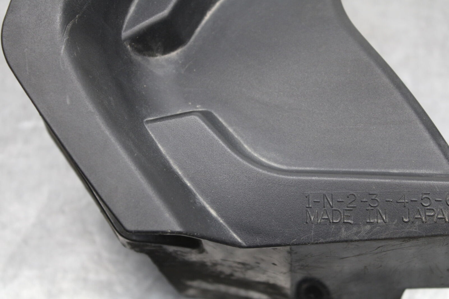 07-08 YAMAHA YZF R1 ENGINE SPROCKET COVER BB724