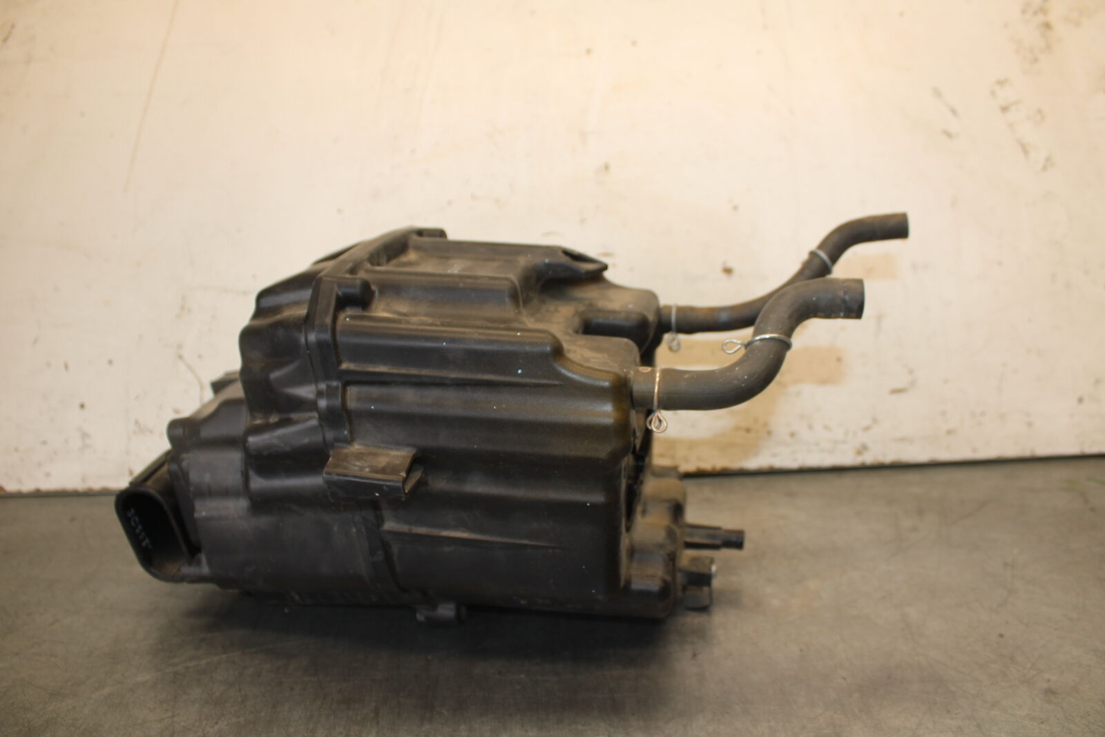 13-15 HONDA CBR500R AIRBOX AIR INTAKE FILTER BOX 17225-MGZ-D00 BB704