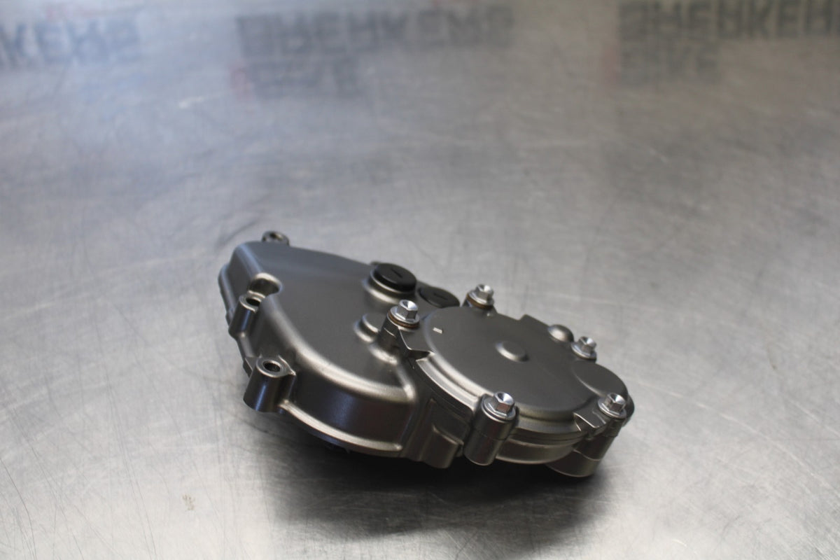 20-22 KAWASAKI NINJA ZX6R ENGINE MOTOR TIMING CHAIN COVER BB884