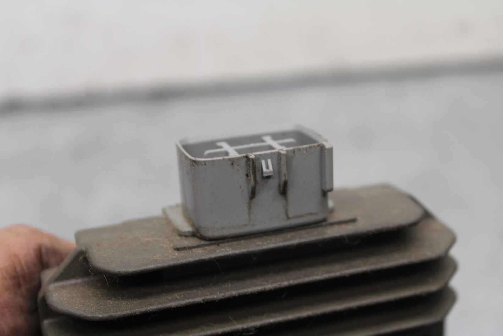 15-16 KAWASAKI EX300 RECTIFIER VOLTAGE REGULATOR BB635