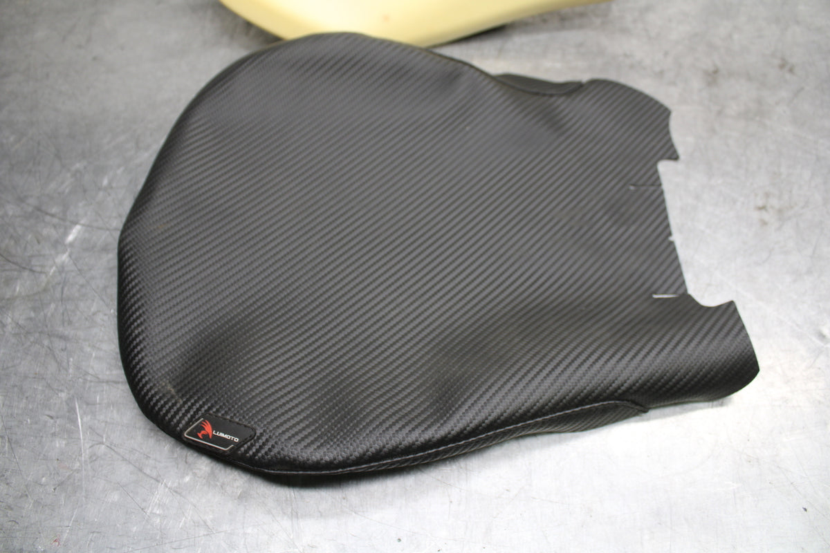 08-10 DUCATI 848 FRONT DRIVERS SEAT PAD SADDLE PILLION BB705