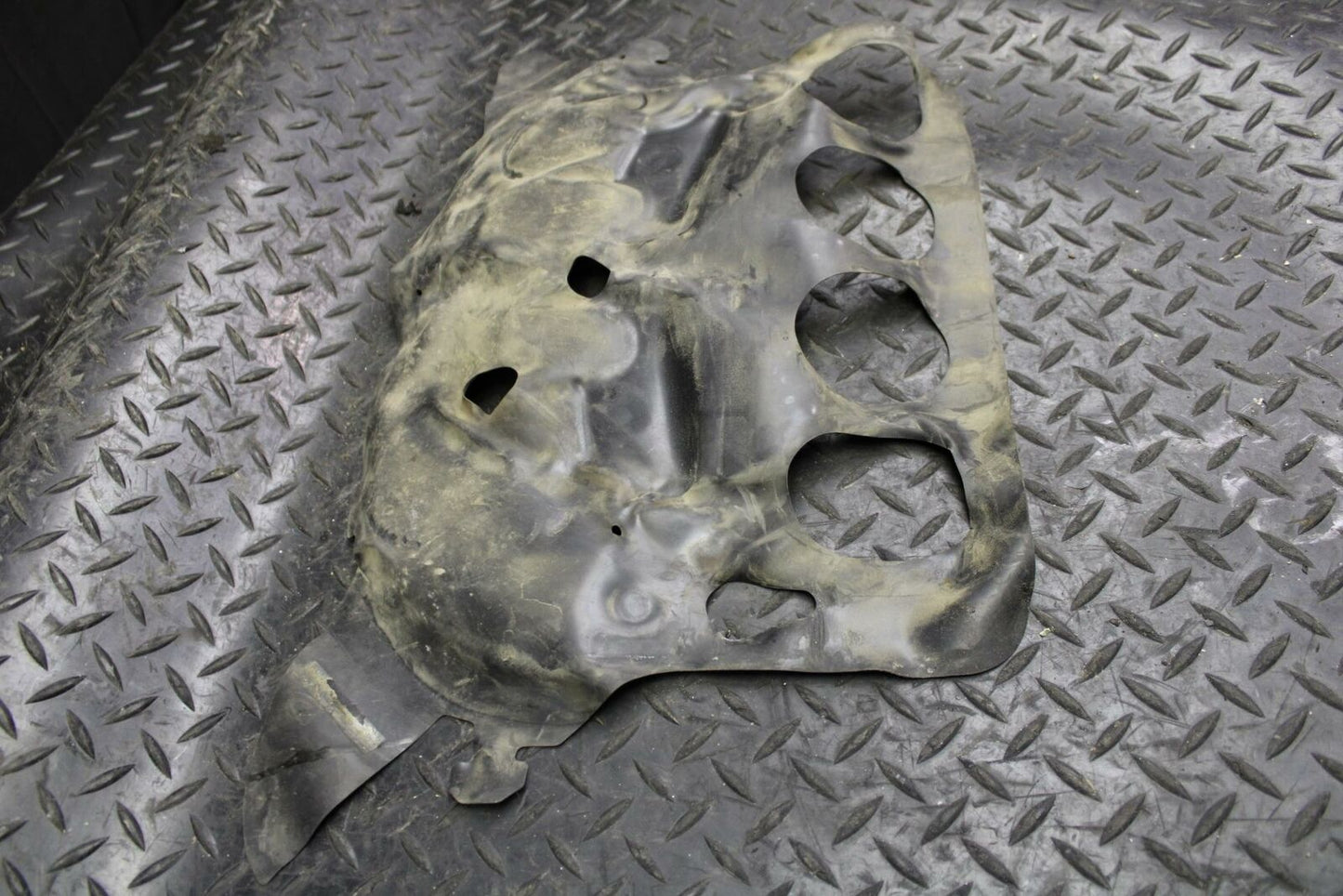 12-16 HONDA CBR1000RR ENGINEINTAKE DUST COVER SHIELD BB176