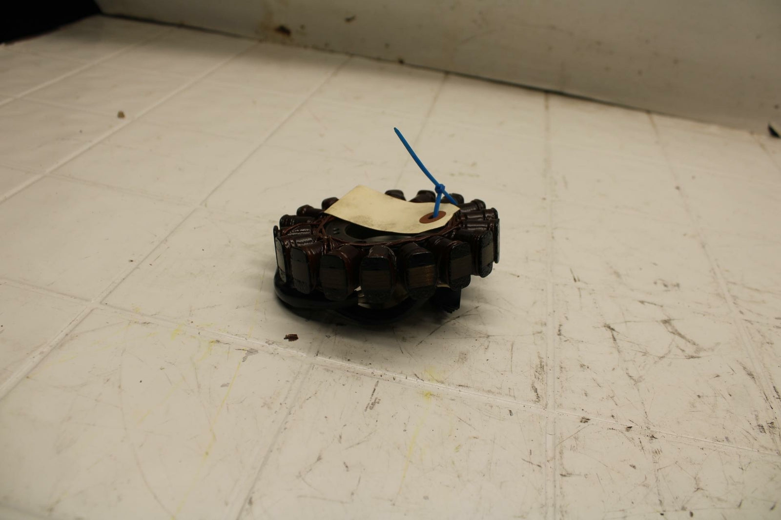 07 YAMAHA YZF R6 STATOR GENERATOR ALTERNATOR MAGNETO 2C0-81410-00-00 BB284 B