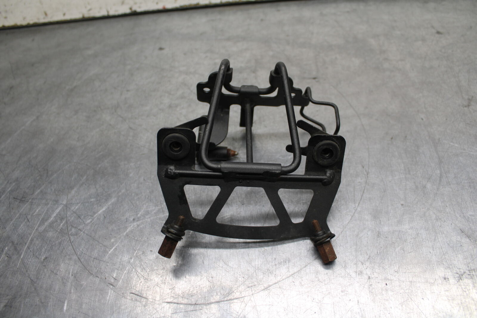 12-13 KAWASAKI Z1000 UPPER FAIRING GAUGES STAY BRACKET BB743