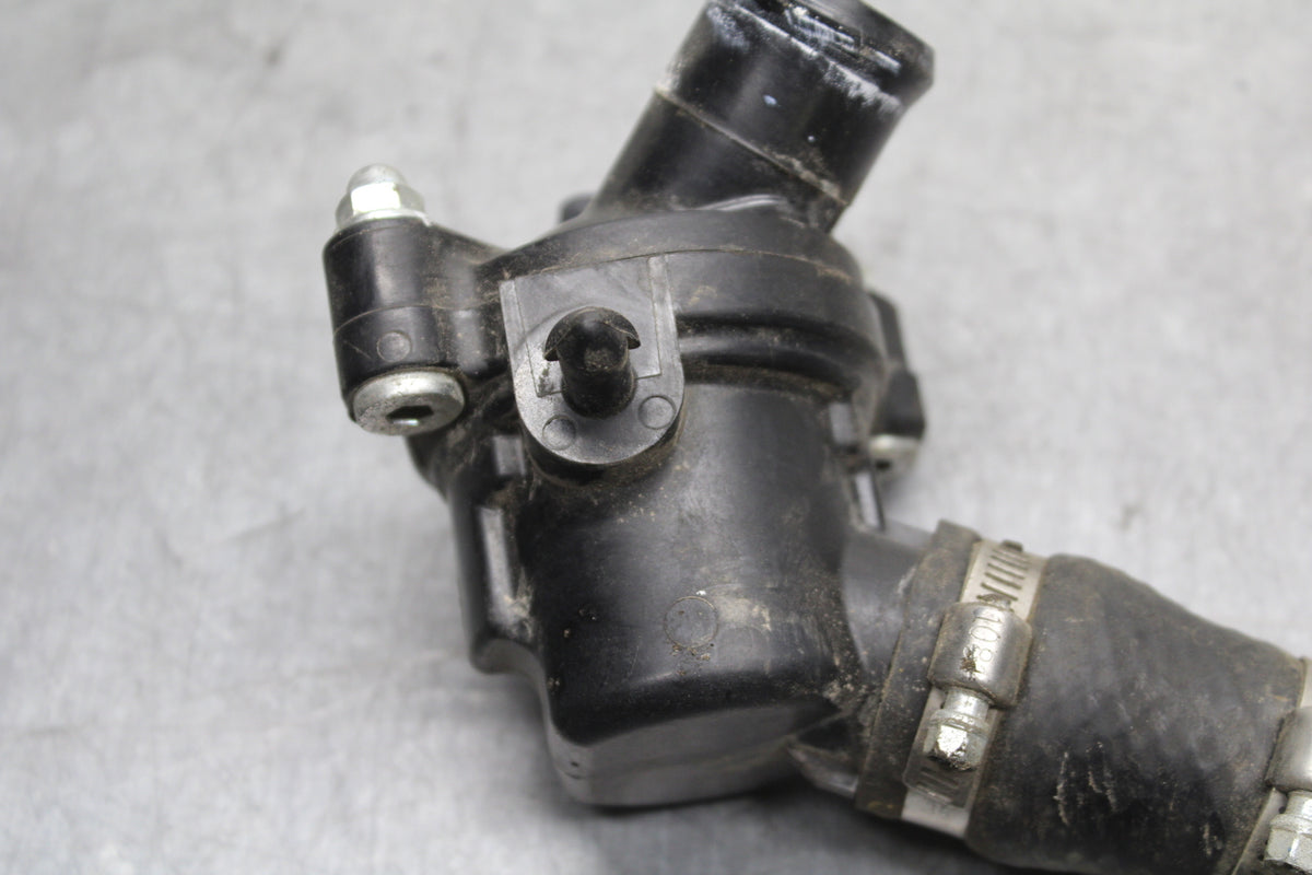 07-08 YAMAHA YZF R1 THERMOSTAT W HOUSING ASSEMBLY BB724